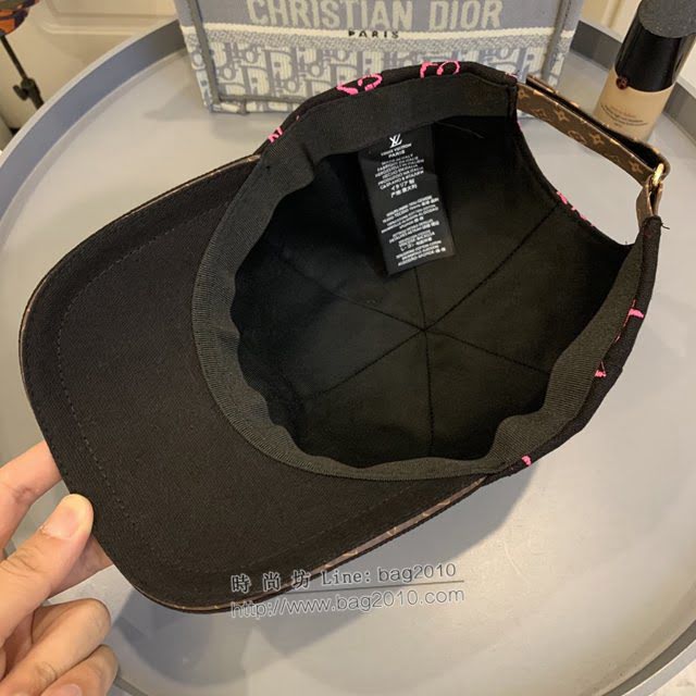 LV男女同款帽子 路易威登拼接刺繡款棒球帽  mm1655